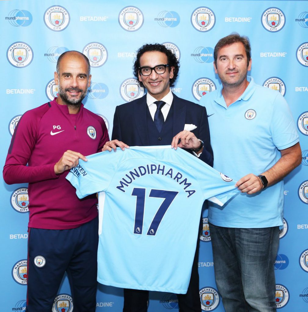 Manchester City Manager, Pep Guardiola, Mundipharma CEO, Raman Singh, and Manchester City CEO, Ferran Soriano
