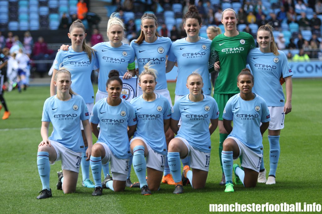 større bue halskæde Manchester City Women hold European champions Olympique Lyonnais in  Champions League semi final - Manchester Football