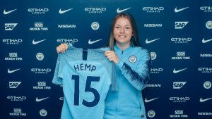 Lauren Hemp joins Manchester City as the new number 15 for the women's team