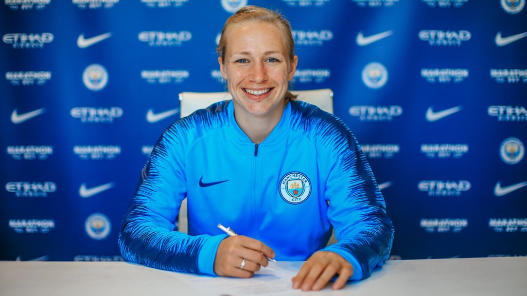 Pauline Bremer signs contract extension with Manchester City