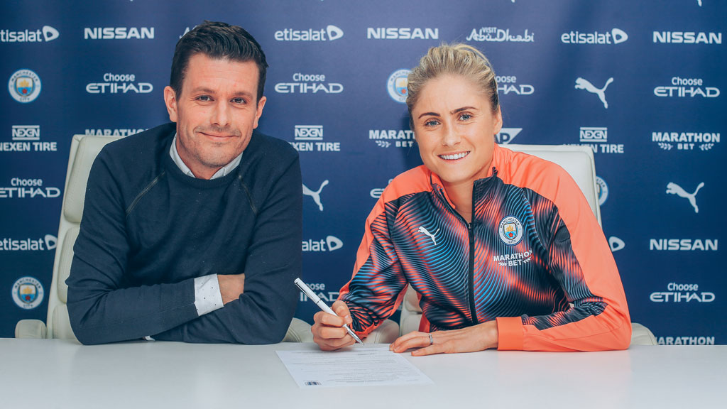 Steph Houghton pictured with Head of Women's Football at Manchester City, Gavin Makel