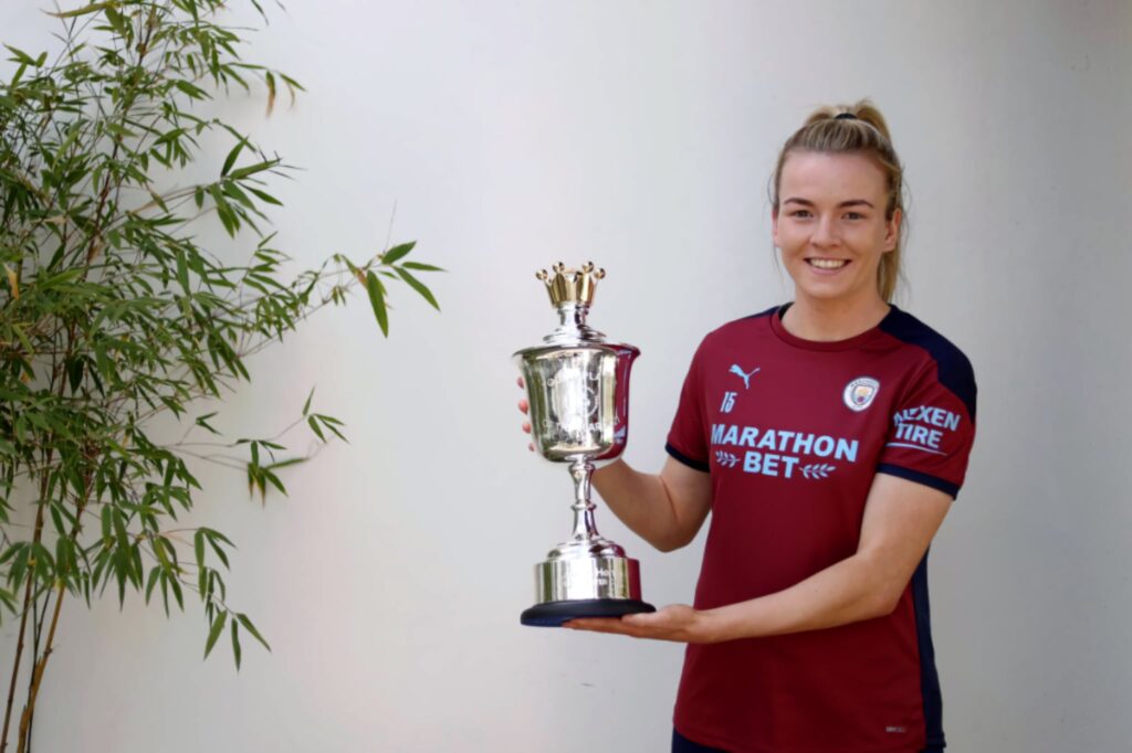 Lauren Hemp PFA Young Player of the Year 2021