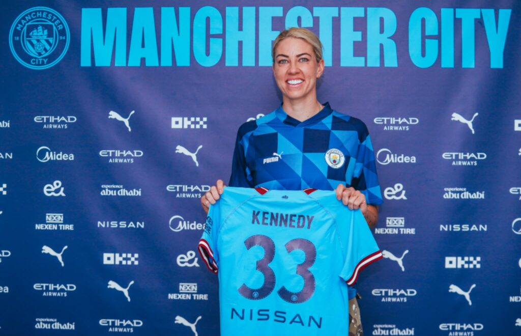 Alanna Kennedy with shirt number 33