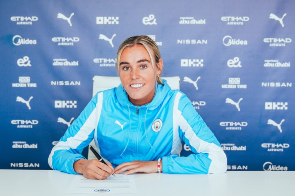 Jill Roord signs contract with Manchester City Women